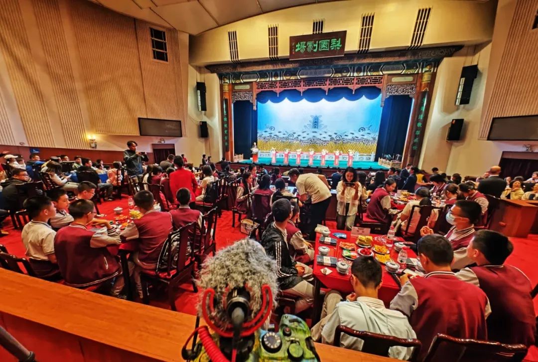 梨园.jpg 梨园.jpg